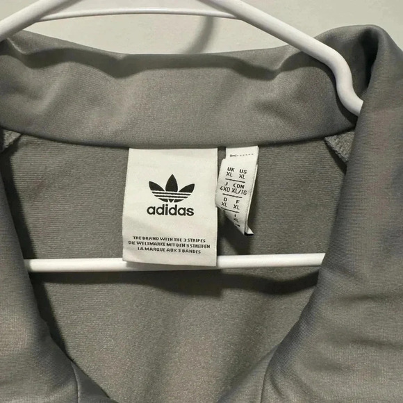 Adidas Gray Silver Track Jacket Men’s Size XLarge Embroidered LogoAdidas - Picture 6 of 11